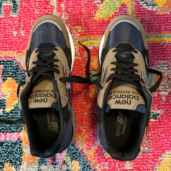 New Balance M920INV size 10 - Picture 2 of 8